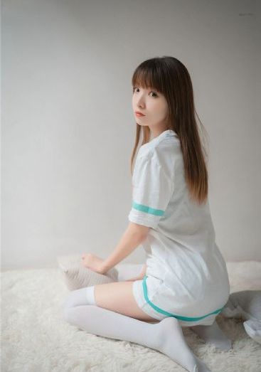 女大学生沙龙服务