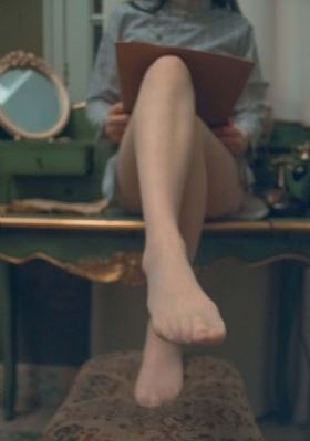 女大学生的沙龙室3