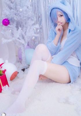 《年轻女教师3》电影