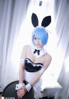 驱魔少女夏洛