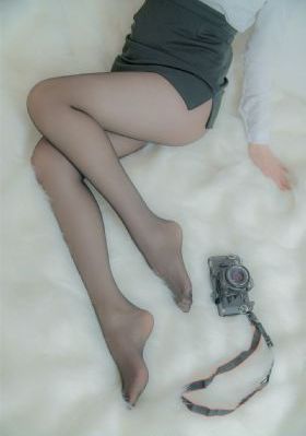 二级黄色