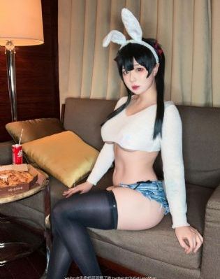 穿成极品老妇之后只想当咸鱼结局