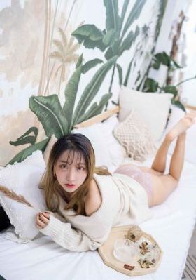美女打扑克免费网站